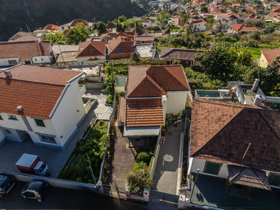 Moradia T3 para Venda em São Roque Foto 77