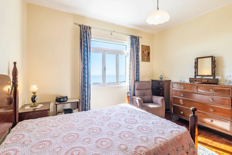 Moradia T3 para Venda em São Roque Foto 11