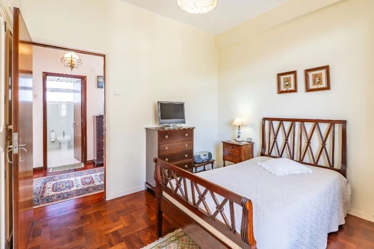 Moradia T3 para Venda em São Roque Foto 9