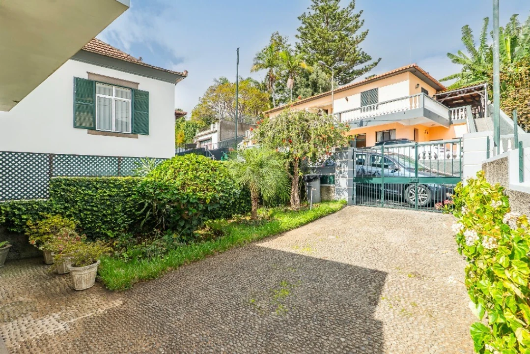 Moradia T3 para Venda em São Roque Foto 61