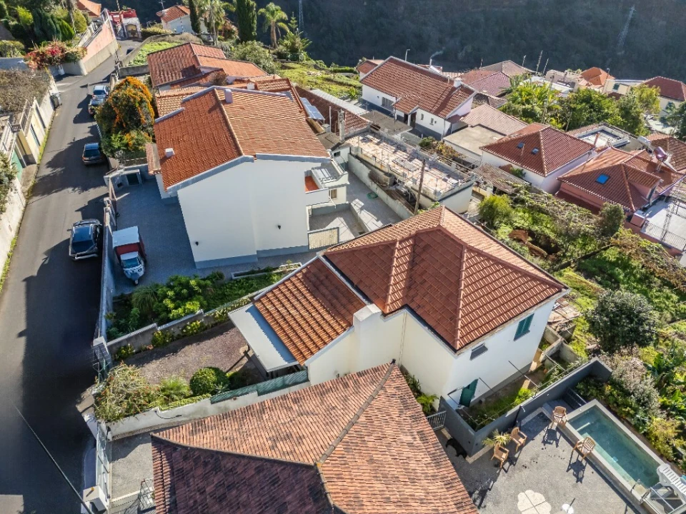 Moradia T3 para Venda em São Roque Foto 78