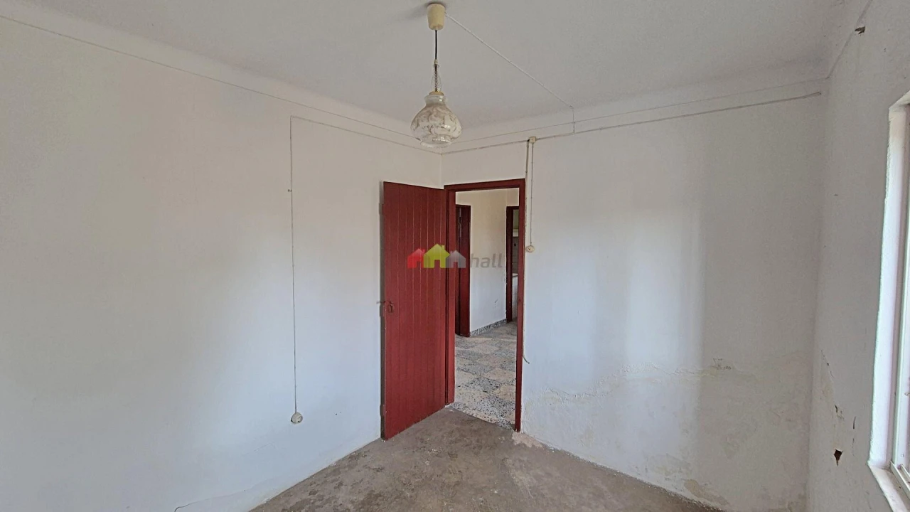 Moradia T2 para Venda em Mora Foto 17