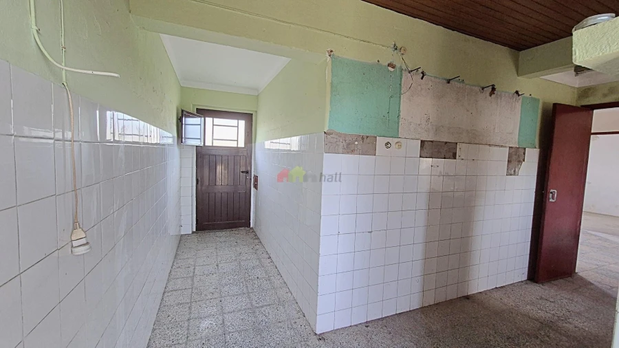 Moradia T2 para Venda em Mora Foto 11