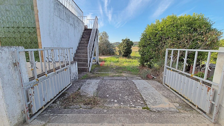 Moradia T2 para Venda em Mora Foto 21