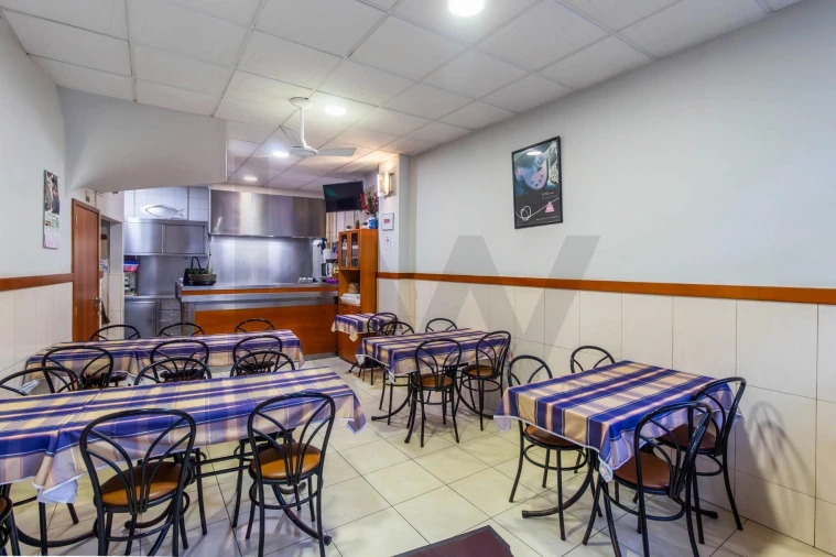 Negócio para Trespasse em Santa Marinha e São Pedro da Afurada Foto 6