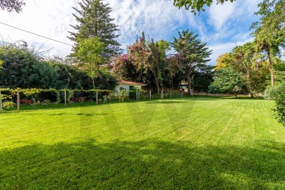 Moradia T12 para Venda em Cascais e Estoril