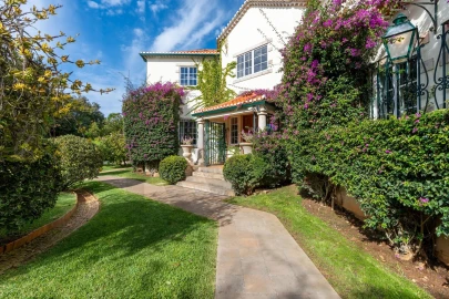 Moradia T12 para Venda em Cascais e Estoril