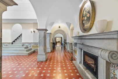 Moradia T12 para Venda em Cascais e Estoril