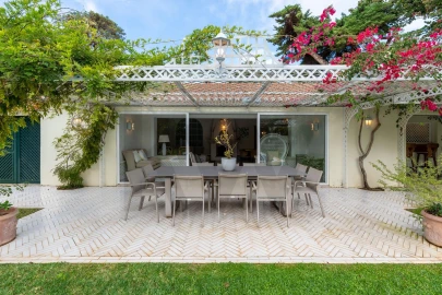 Moradia T12 para Venda em Cascais e Estoril