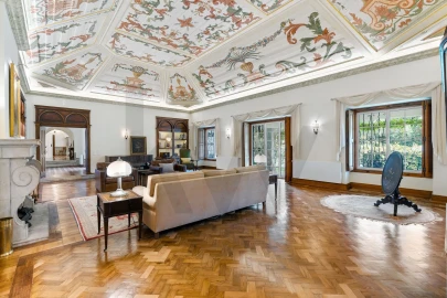 Moradia T12 para Venda em Cascais e Estoril