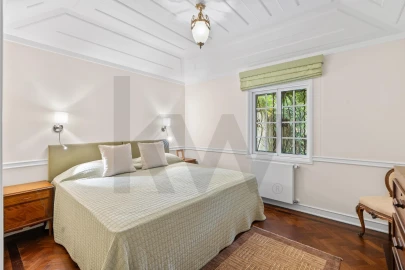 Moradia T12 para Venda em Cascais e Estoril