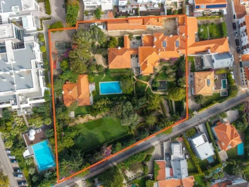 Moradia T12 para Venda em Cascais e Estoril