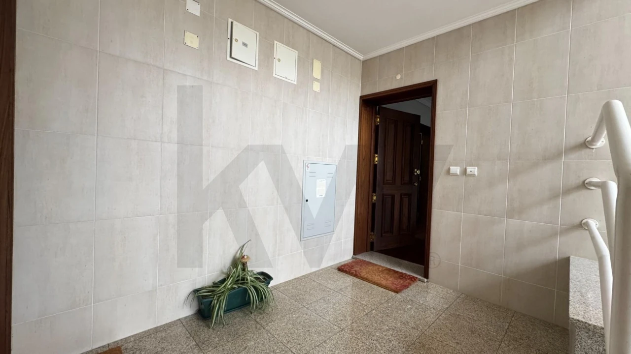 Apartamento T2 para Arrendamento em Vagos e Santo António Foto 17