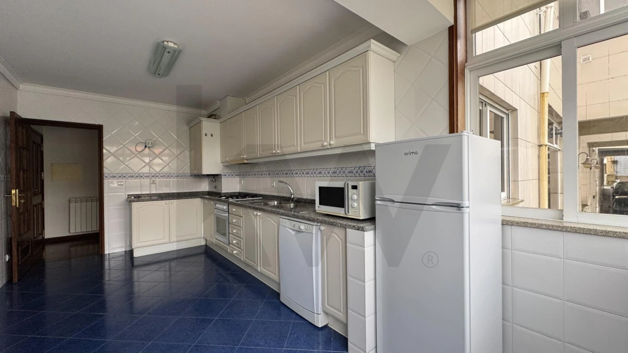 Apartamento T2 para Arrendamento em Vagos e Santo António Foto 3