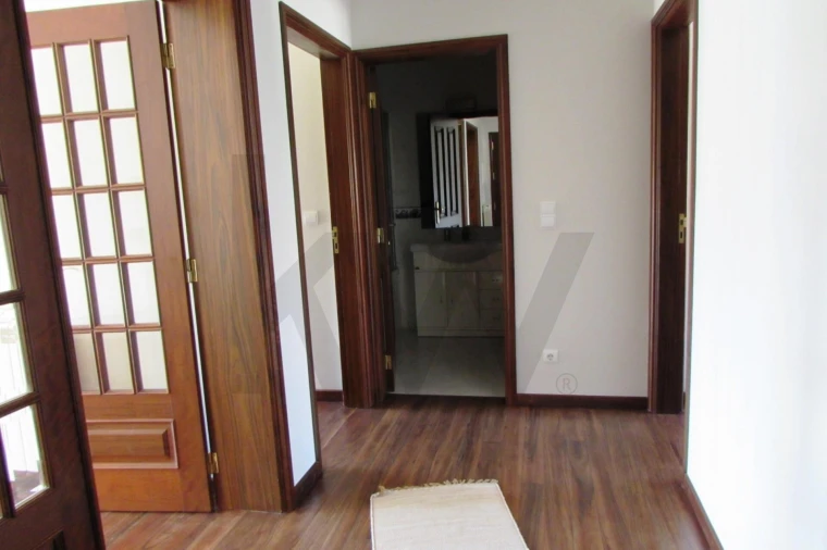 Apartamento T2 para Arrendamento em Vagos e Santo António Foto 1