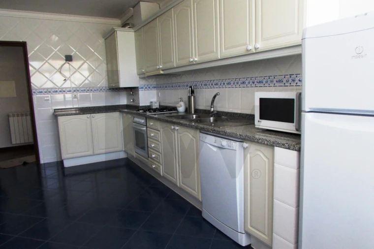 Apartamento T2 para Arrendamento em Vagos e Santo António Foto 8