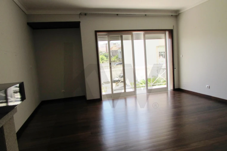 Apartamento T2 para Arrendamento em Vagos e Santo António Foto 6