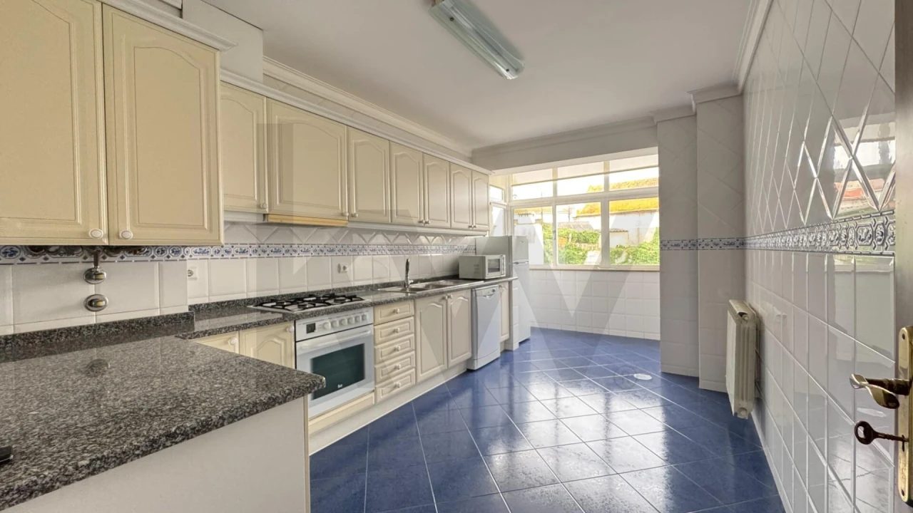 Apartamento T2 para Arrendamento em Vagos e Santo António Foto 1