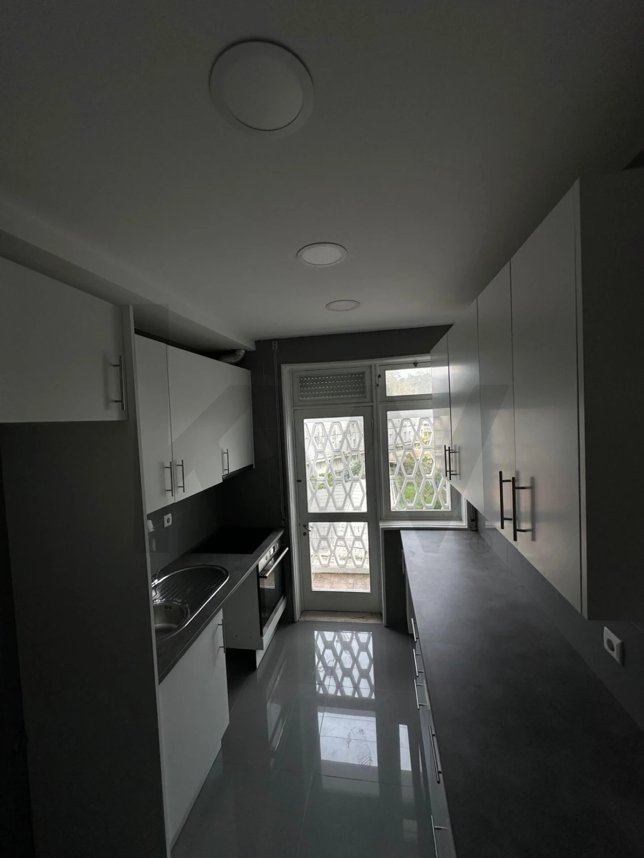 Apartamento T2 para Arrendamento em Cedofeita, Santo Ildefonso, Sé, Miragaia, São Nicolau e Vitória Foto 8