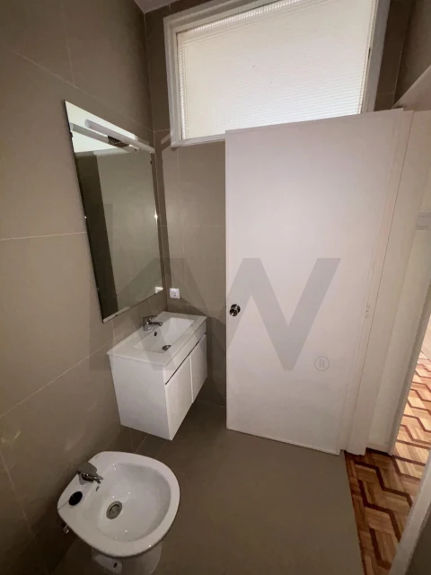 Apartamento T2 para Arrendamento em Cedofeita, Santo Ildefonso, Sé, Miragaia, São Nicolau e Vitória