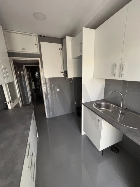 Apartamento T2 para Arrendamento em Cedofeita, Santo Ildefonso, Sé, Miragaia, São Nicolau e Vitória
