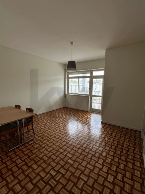 Apartamento T2 para Arrendamento em Cedofeita, Santo Ildefonso, Sé, Miragaia, São Nicolau e Vitória