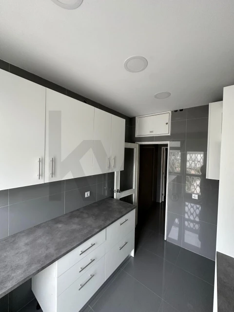 Apartamento T2 para Arrendamento em Cedofeita, Santo Ildefonso, Sé, Miragaia, São Nicolau e Vitória