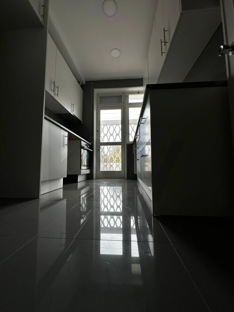 Apartamento T2 para Arrendamento em Cedofeita, Santo Ildefonso, Sé, Miragaia, São Nicolau e Vitória Foto 2