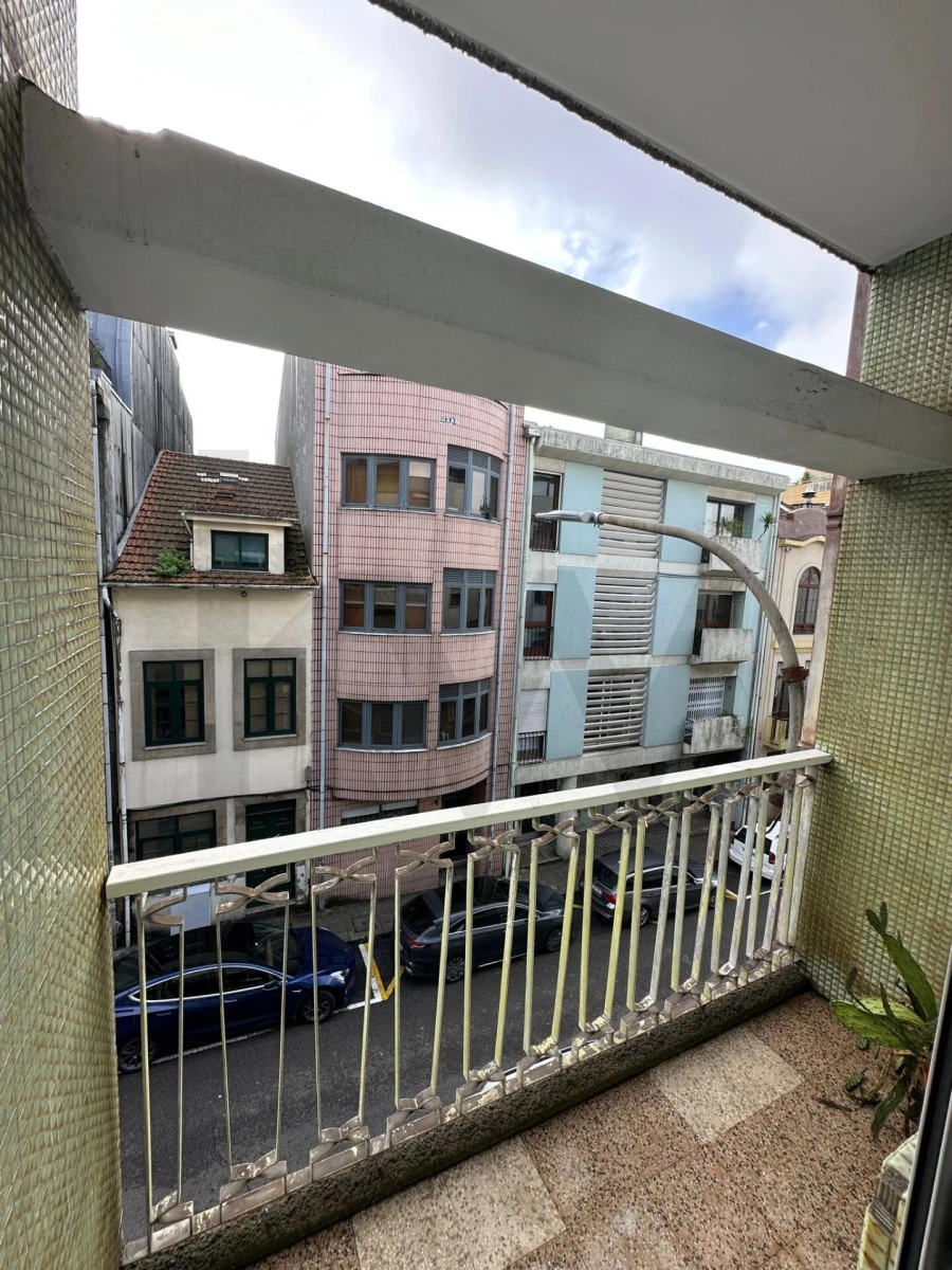 Apartamento T2 para Arrendamento em Cedofeita, Santo Ildefonso, Sé, Miragaia, São Nicolau e Vitória Foto 15
