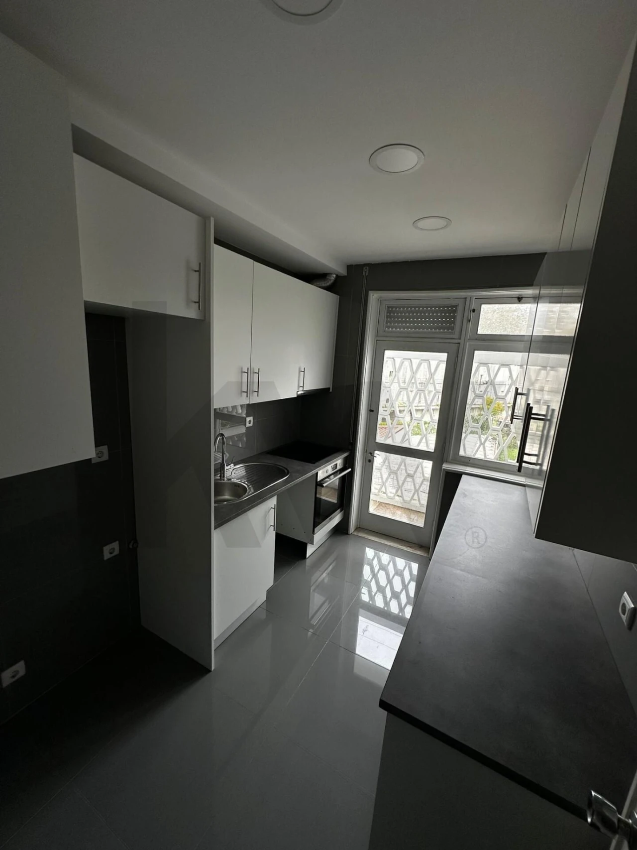 Apartamento T2 para Arrendamento em Cedofeita, Santo Ildefonso, Sé, Miragaia, São Nicolau e Vitória Foto 6