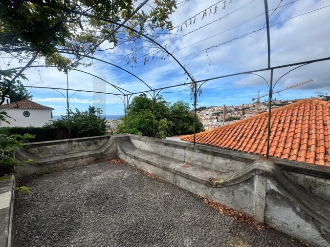 Prédio para Venda em Funchal (Santa Luzia)