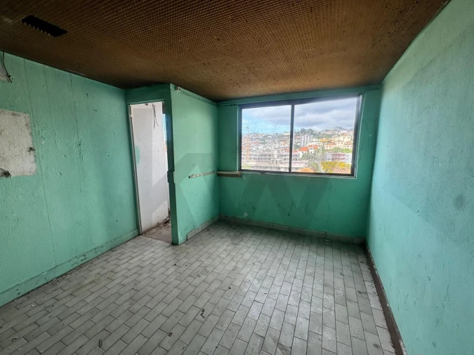 Prédio para Venda em Funchal (Santa Luzia) Foto 10