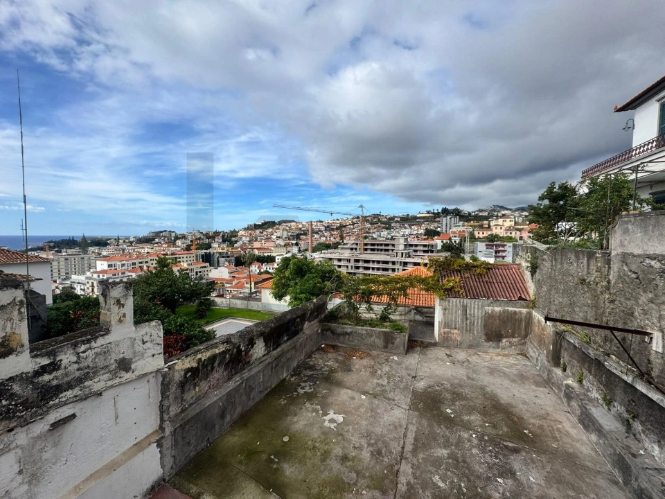Prédio para Venda em Funchal (Santa Luzia) Foto 11