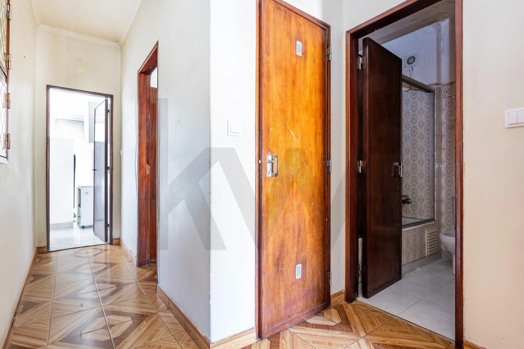 Apartamento T2 para Venda em Odivelas Foto 8