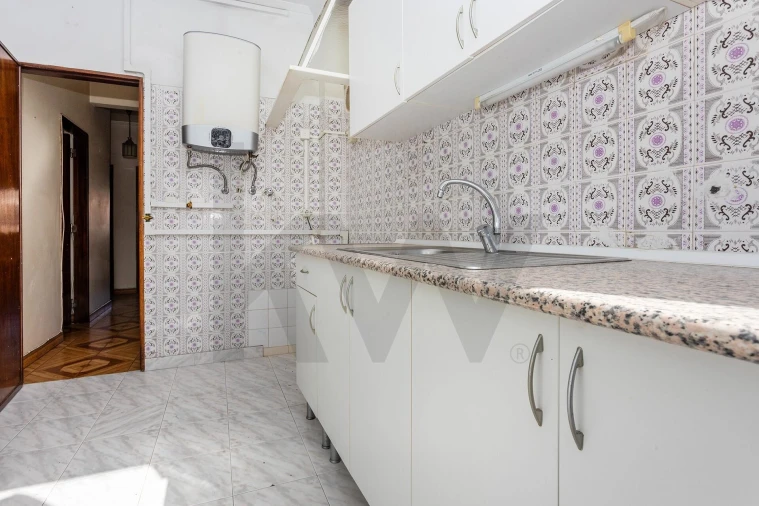 Apartamento T2 para Venda em Odivelas Foto 12