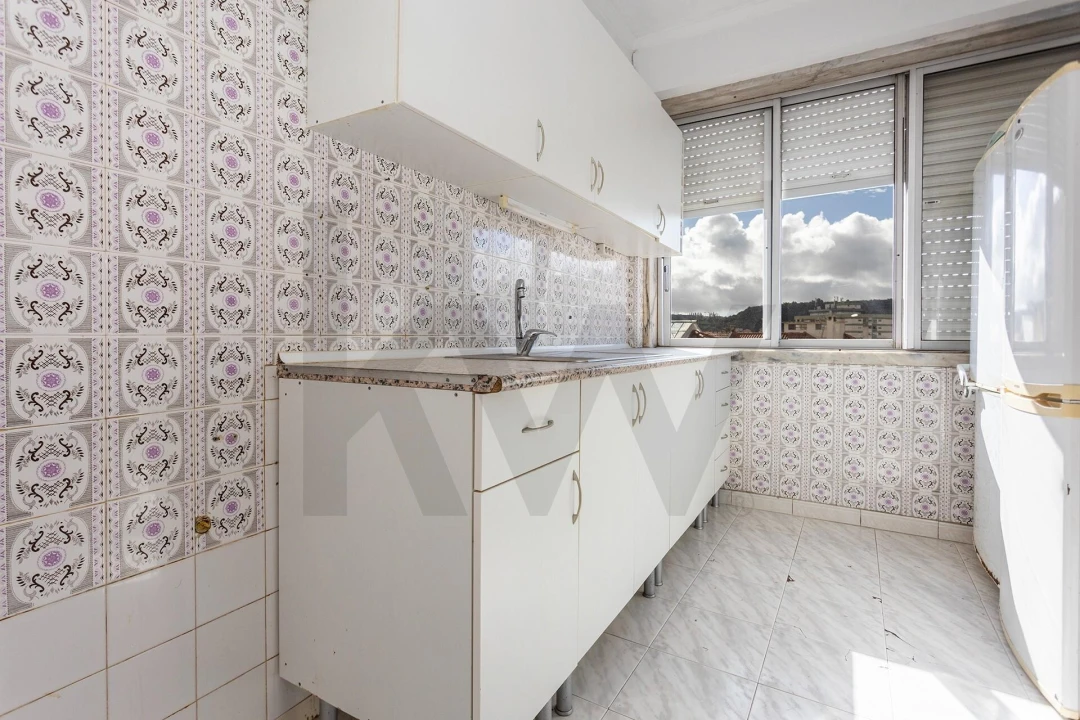 Apartamento T2 para Venda em Odivelas Foto 10