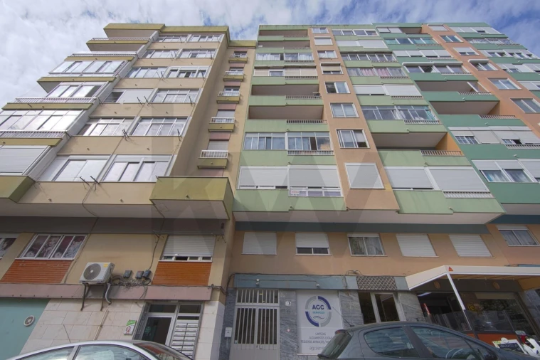 Loja para Arrendamento em Oeiras e São Julião da Barra, Paço de Arcos e Caxias