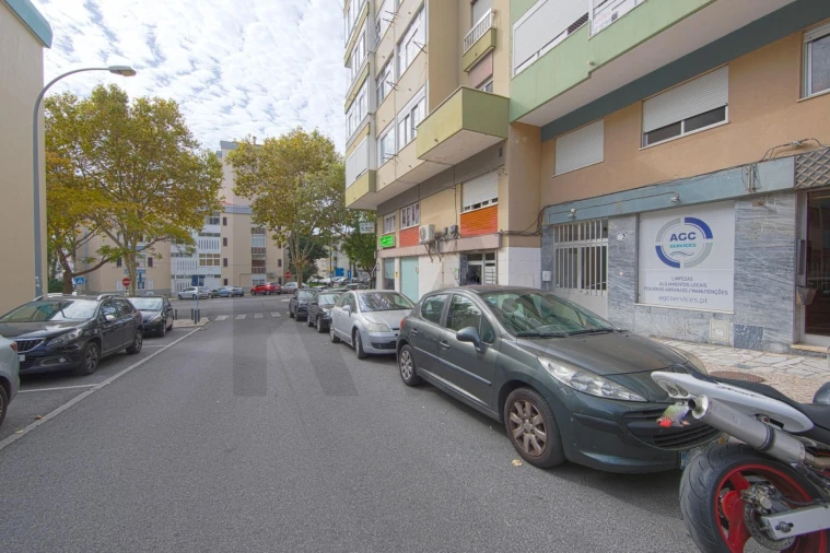 Loja para Arrendamento em Oeiras e São Julião da Barra, Paço de Arcos e Caxias Foto 3