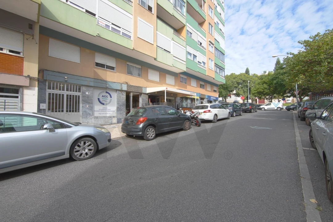 Loja para Arrendamento em Oeiras e São Julião da Barra, Paço de Arcos e Caxias Foto 2