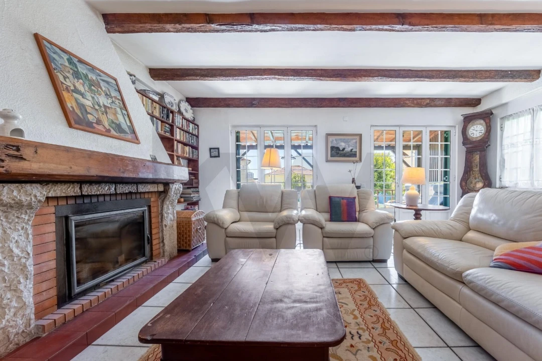 Moradia T6 para Venda em Algés, Linda-A-Velha e Cruz Quebrada-Dafundo Foto 13