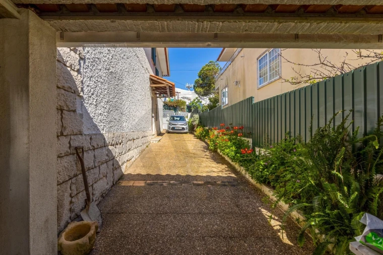 Moradia T6 para Venda em Algés, Linda-A-Velha e Cruz Quebrada-Dafundo Foto 7