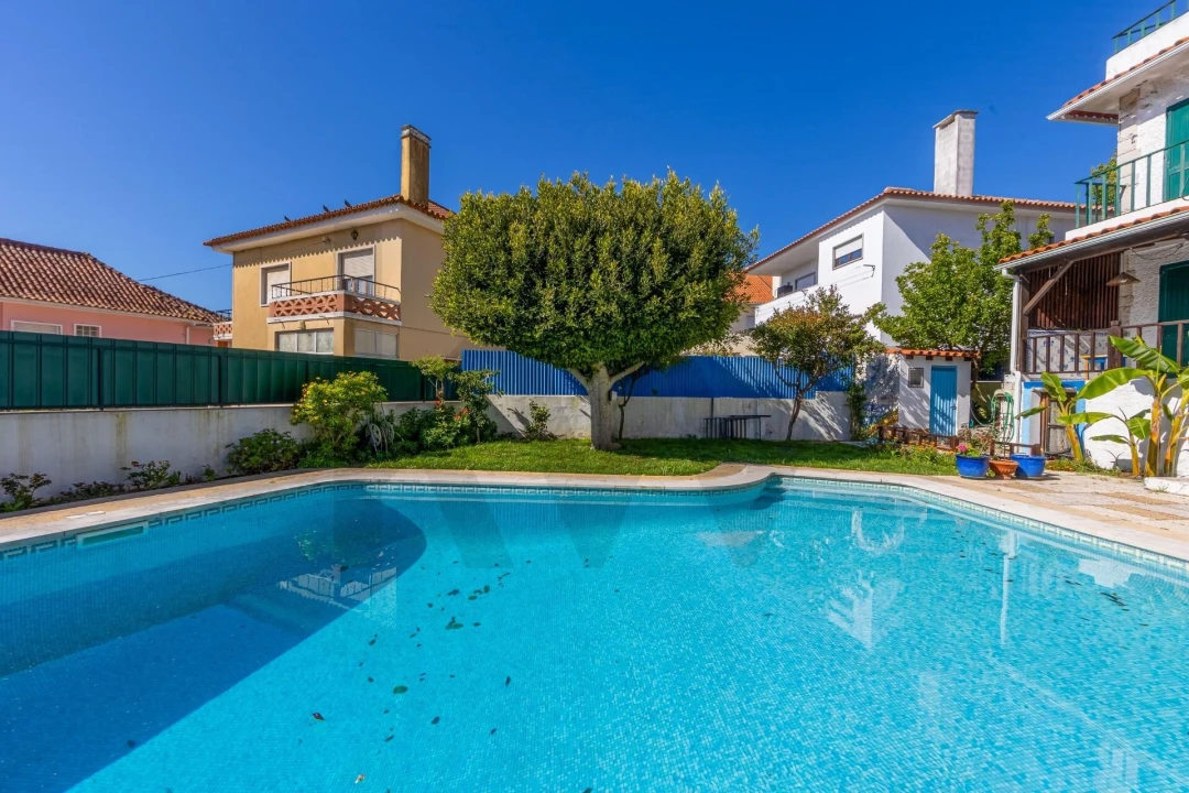 Moradia T6 para Venda em Algés, Linda-A-Velha e Cruz Quebrada-Dafundo Foto 9