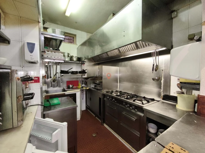 Negócio para Arrendamento em Lagos (São Sebastião e Santa Maria) Foto 9