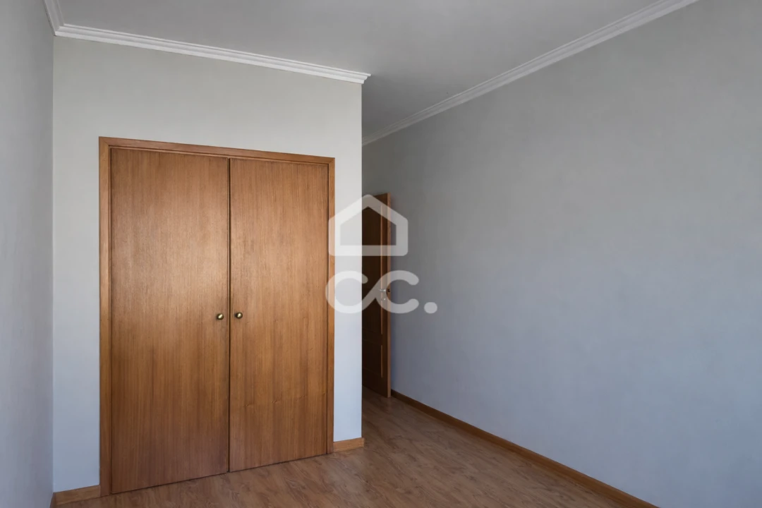Apartamento T1 para Venda em Braga (Maximinos, Sé e Cividade) Foto 10