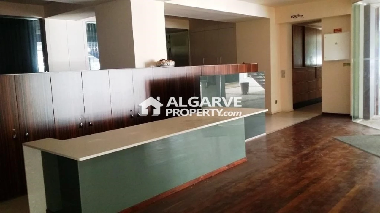 Negócio para Venda em Quarteira Foto 9