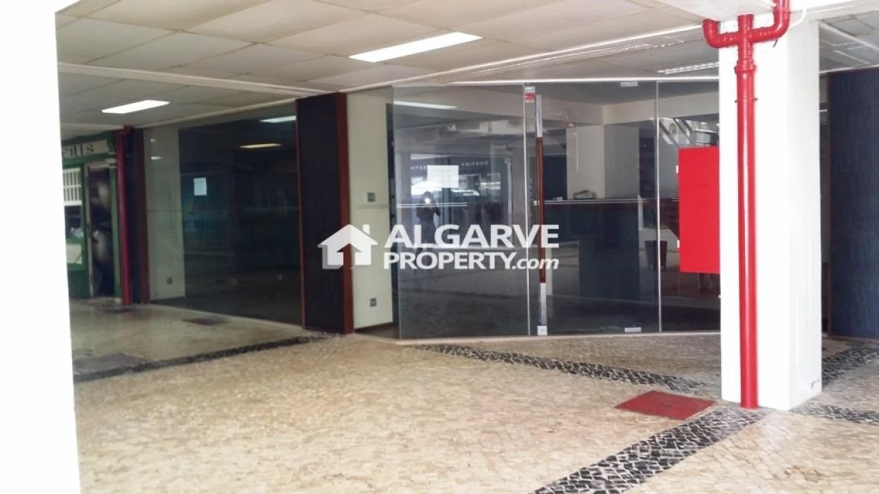 Negócio para Venda em Quarteira Foto 2