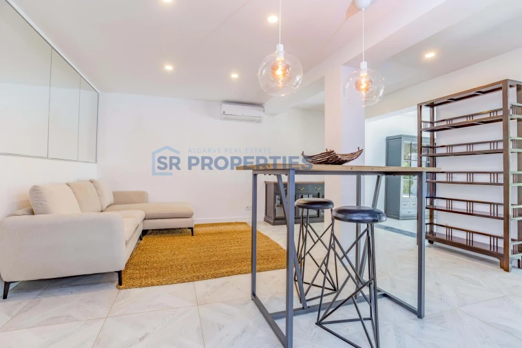 Moradia T2 para Venda em Quarteira Foto 4