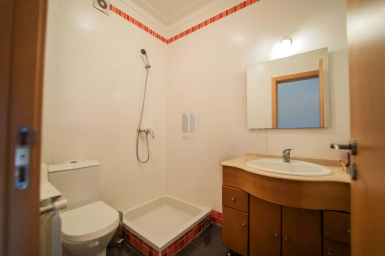 Apartamento T3 para Venda em Buarcos Foto 6