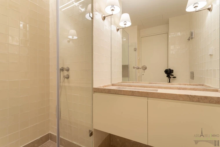 Apartamento T1 para Venda em Santo António Foto 14