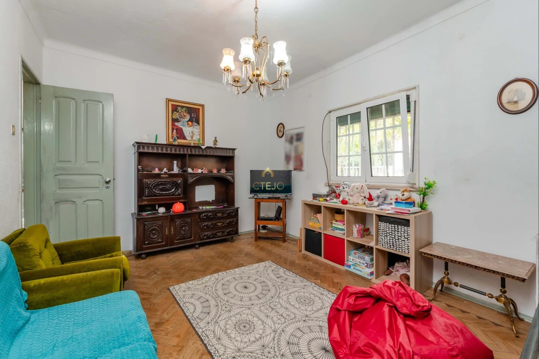 Moradia T2 para Venda em Santa Iria de Azoia, São João da Talha e Bobadela Foto 10